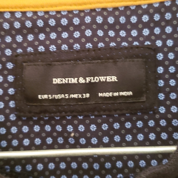 Denim & Flower Tee - Picture 4 of 6